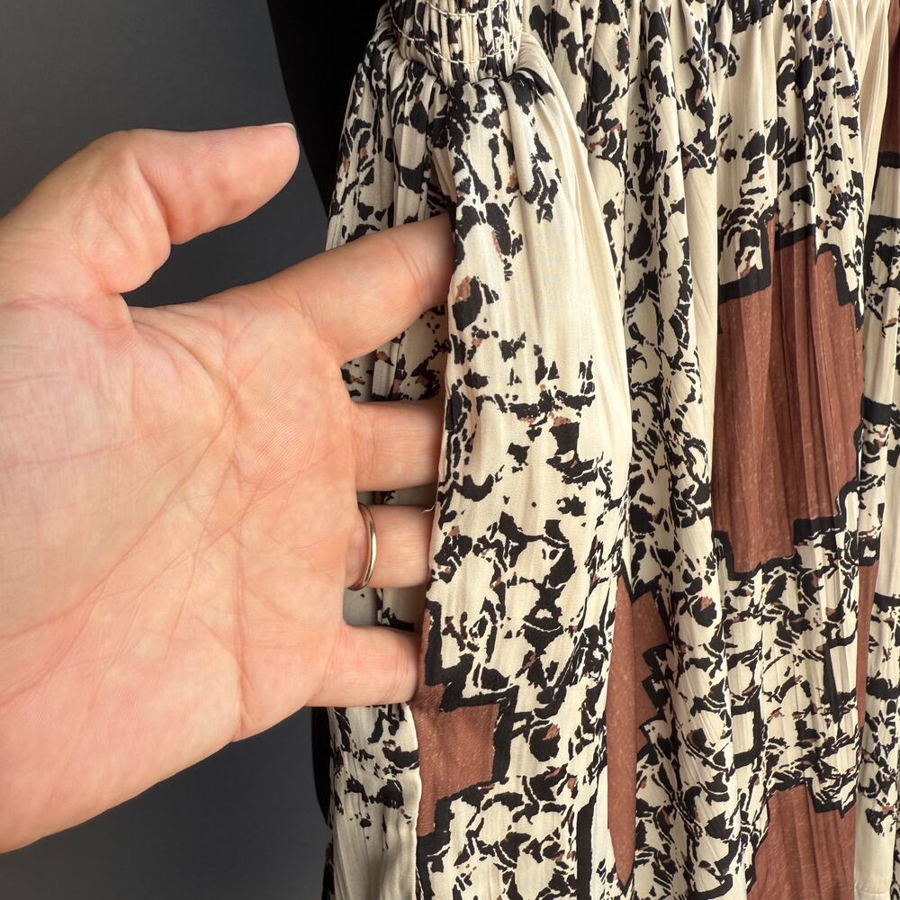 Anthropologie Black and White Midi Skirt - Picture 4 of 9